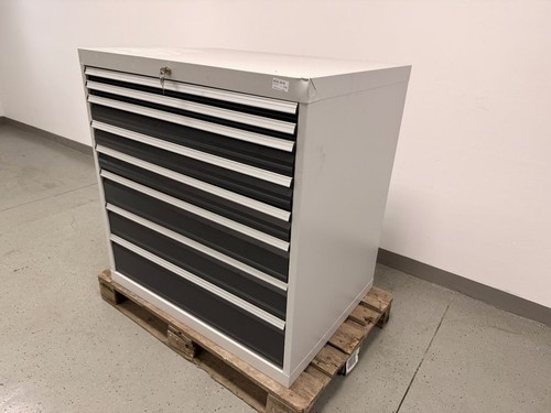 Werkzeugschrank mit - , 7